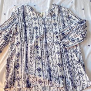 Women’s tunic style blouse